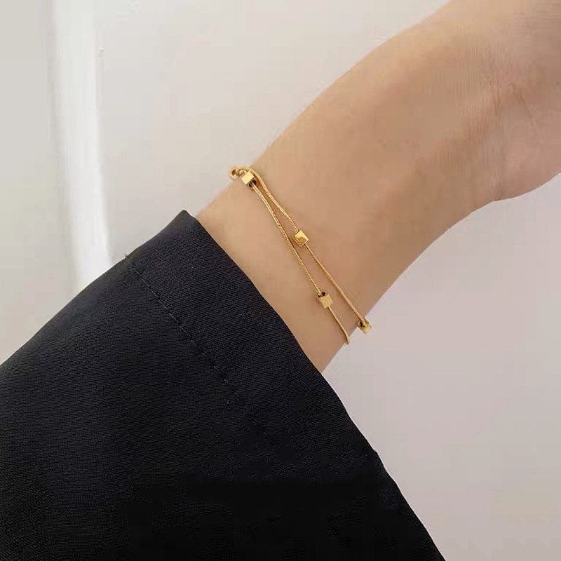 gelang titanium wanita anti karat selamanya Aksesori perhiasan Korea semanggi berdaun empat