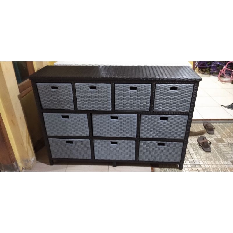 Ready lemari rotan sintetis laci 10