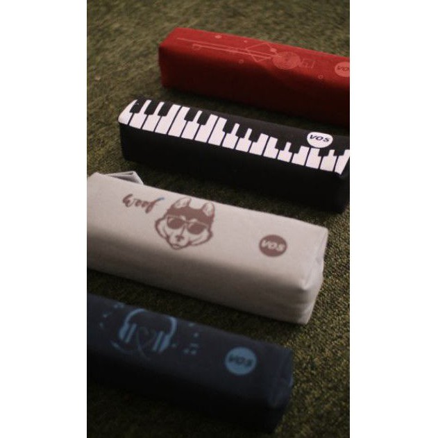 

VOS Pencil Case Canvas Bilbo E ; Canvas Block 17 ; JW Black Bow