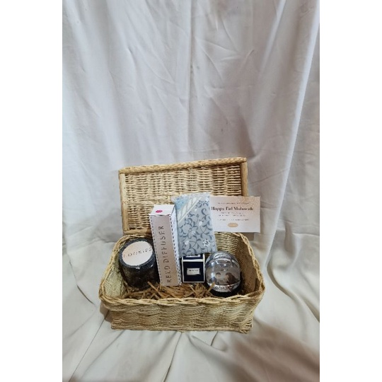 hampers box rotan