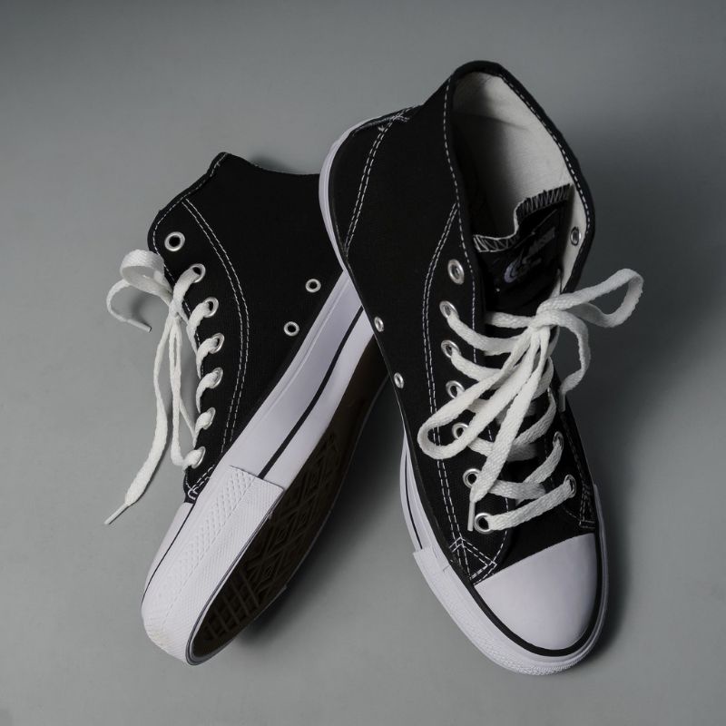 Johnson Basic HighCut (HC) Black White