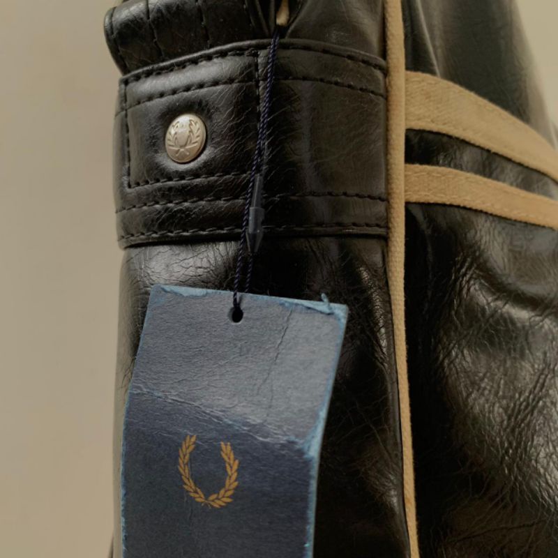 fred perry shoulder bag
