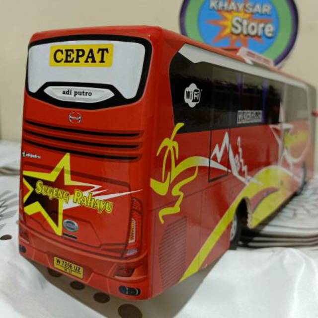 Miniatur Bus bis / mainan bus bis Sugeng Rahayu Legacy SR2