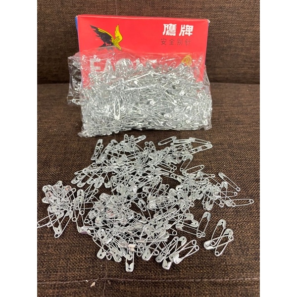 1 Box isi 1300 pcs Peniti Kecil emas eagle / peniti kecil emas / peniti hijab / peniti jilbab / 1 Box isi 1300 pcs peniti kecil silver / peniti kecil silver / peniti kecil eagle silver