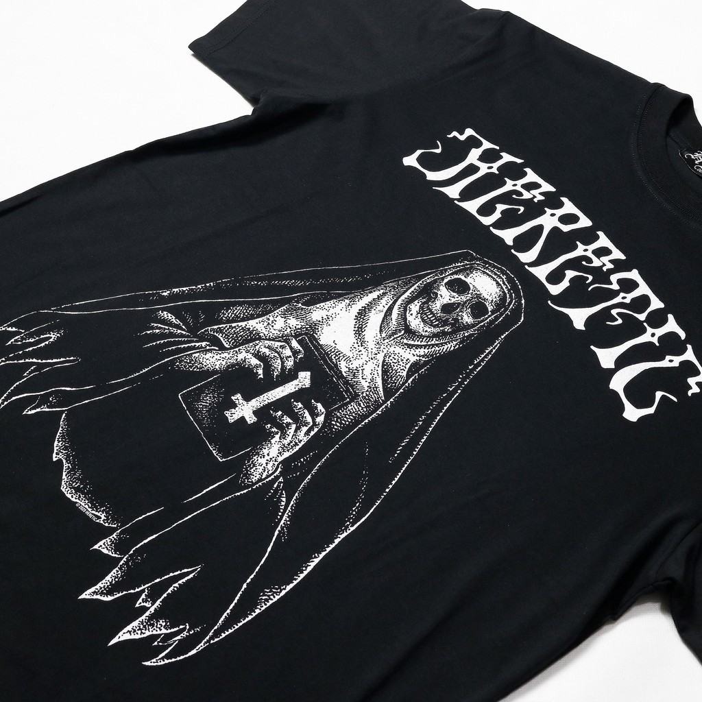 Heretic - T-Shirt - Nun