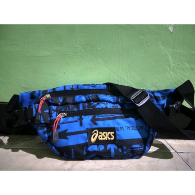 Tas slempang asics