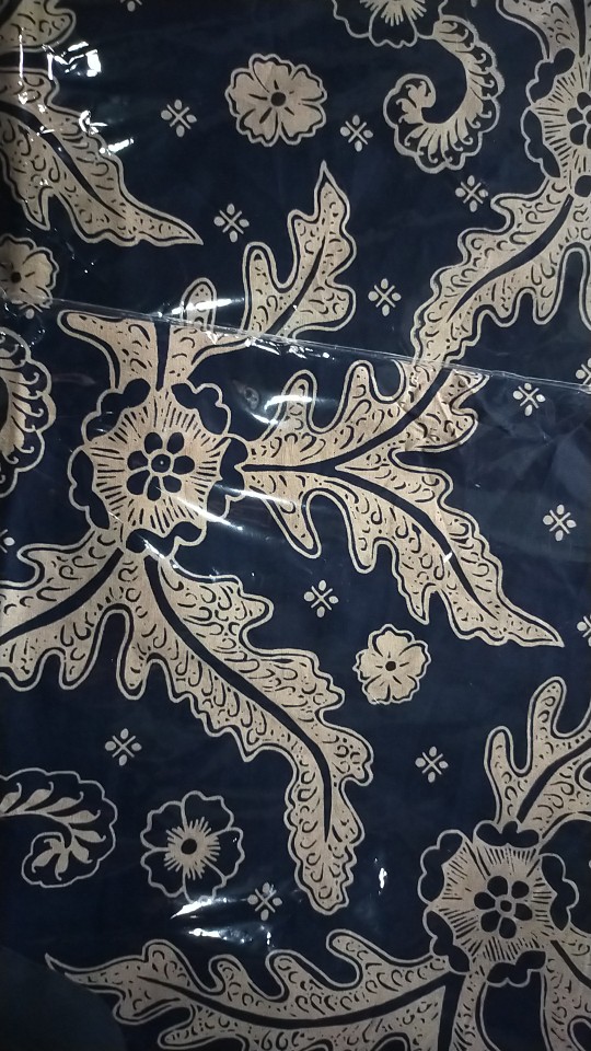 Kain Batik Solo Daun Menjalar Garis Navy Cream Sanforized Batiksoloamanah 105.000