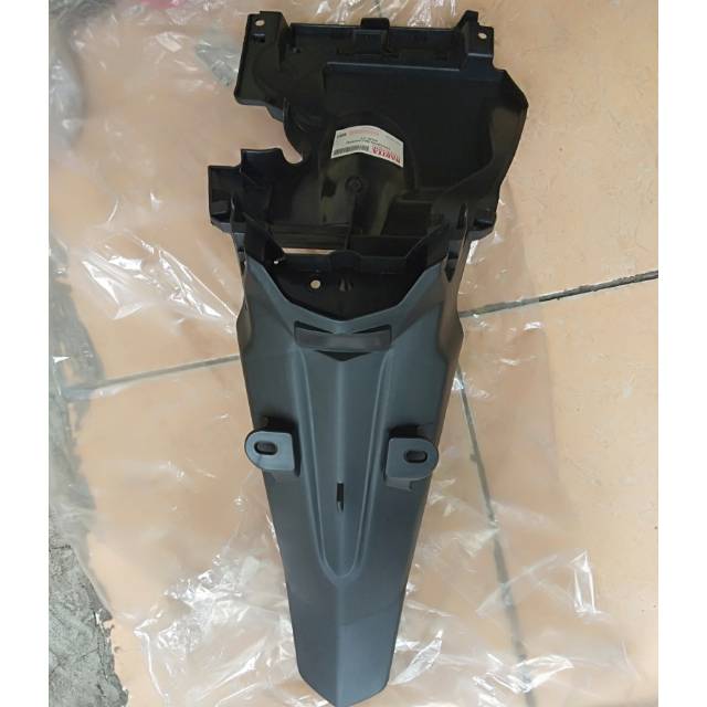 Spakbor belakang beat fi