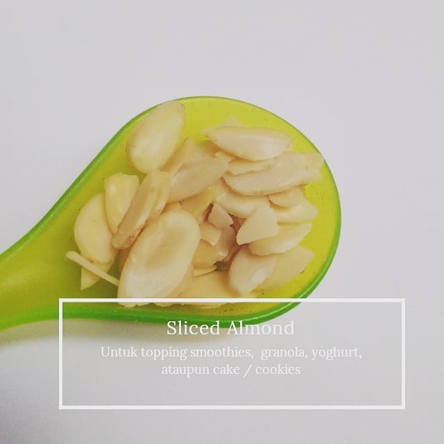 

Almond Slices / Almond Iris 100 Gram