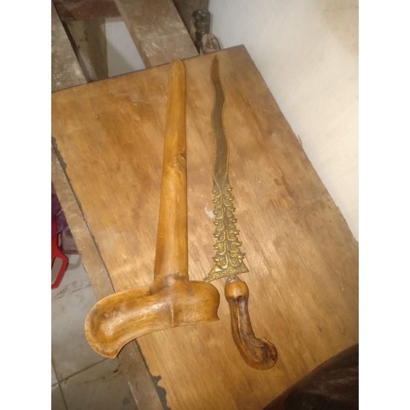 Naga susun pandawa lare