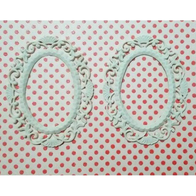 Scrapbook Frame Resin