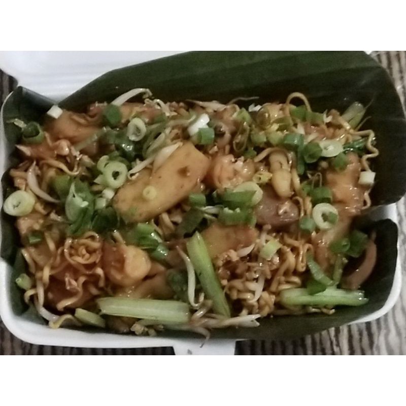 

MIE GORENG SEAFOOD KOMPLIT PONTIANAK