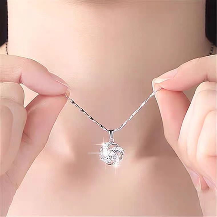 Kalung Rantai Klavikula | Kalung Zircon Bentuk Bunga Model Hollow | Kalung Bahan Stainless Steel | Aksesoris Wanita