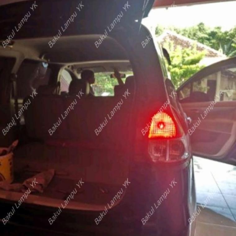 LAMPU REM MOBIL MOTOR LED KEDIP OB0  BRIGHT 18 MATA BAYONET KAKI 2 PUM: AGYA AVANZA IN R YARIS  VIOS