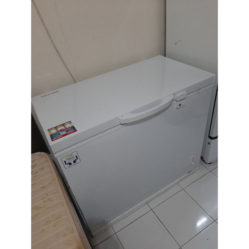 PRELOVED freezer box polytron 200 liter