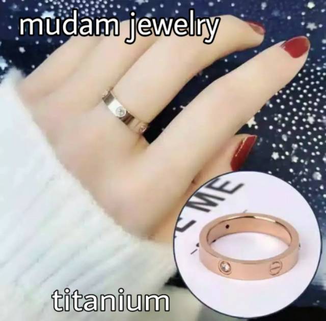 Cincin Unisex Titanium C4rtier Dengan Kristal Lapis Emas 18K