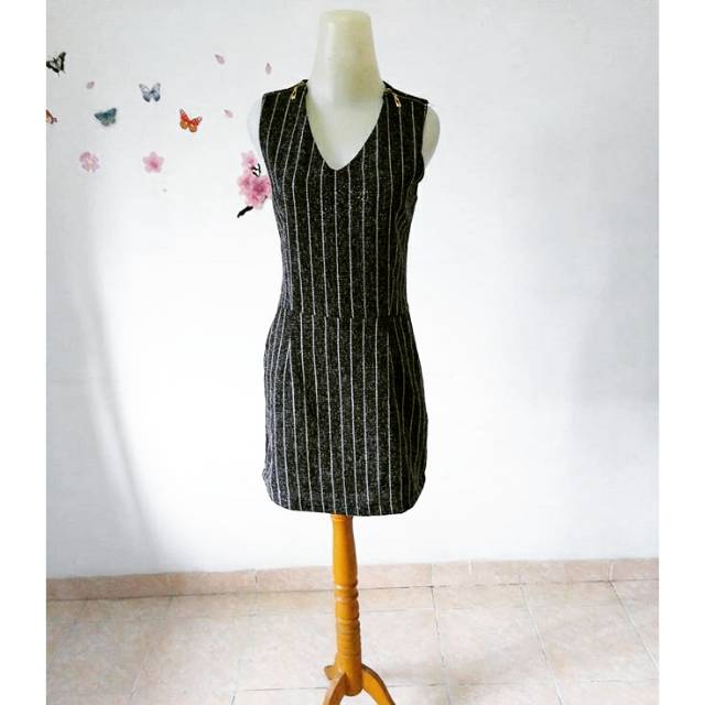 Dress bodycon/dress pesta/dress second/preloved dress pesta/preloved dress/ dress bekas/ dress hitam