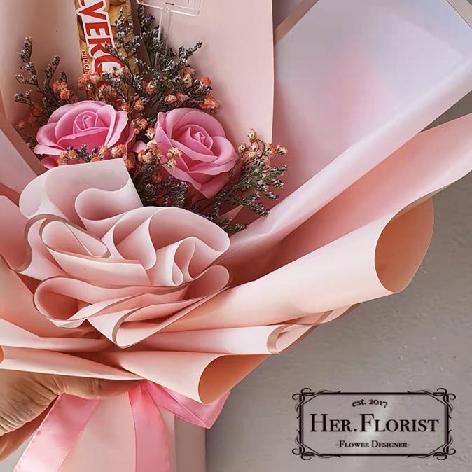 ▼ HER.FLORIST [ROSE] Soap 2 PCS and 1 PCS Silverqueen/ Buket Bunga Sabun & Coklat Hadiah Kado ☆