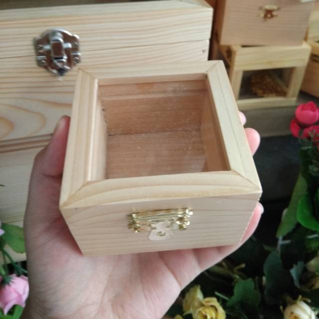

BOX 8X8