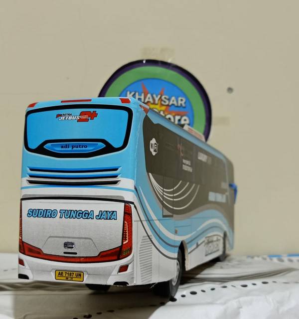 Miniatur bus sudiro tunggal jaya STJ (BIRU)