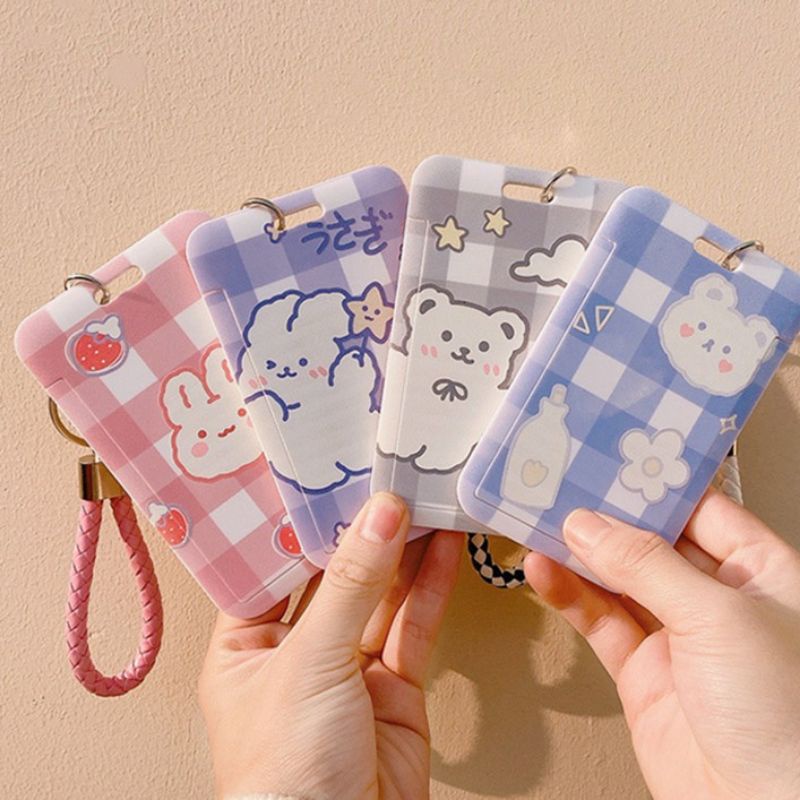 

KIANDAA NT0004 NAMETAG HOLDER PELINDUNG KARTU ID CARD BUS NAME TAG LUCU MOTIF KOTAK KOTAK GRID SPACETRIP CUTE ASTRONOT KOREA PC PHOTOCARD TANDA PENGENAL MAKASSAR KIANDA