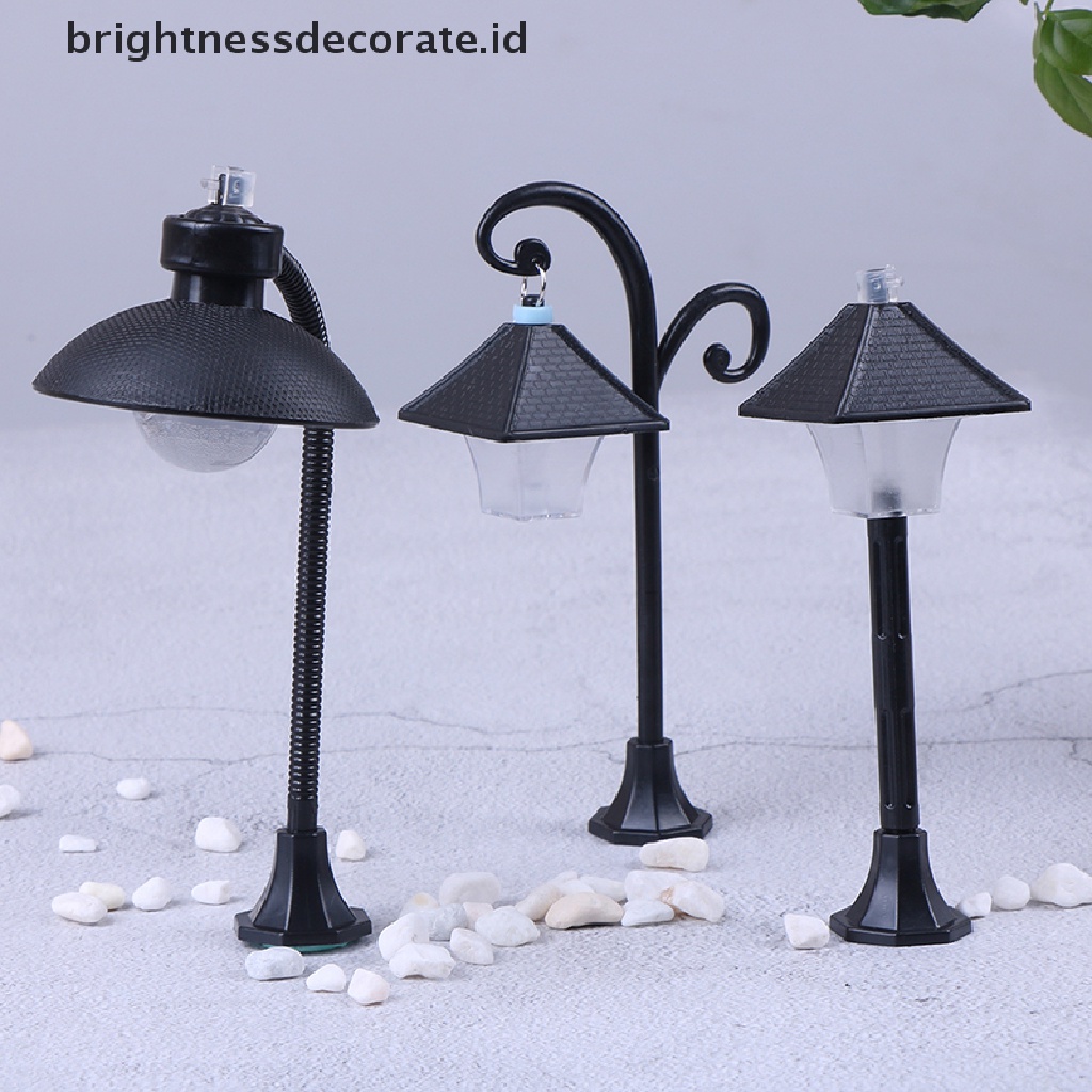 1 Pc Ornamen Miniatur Lampu Jalan Untuk Dekorasi Taman