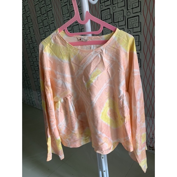 PRELOVED BLOUSE DIAN PELANGI
