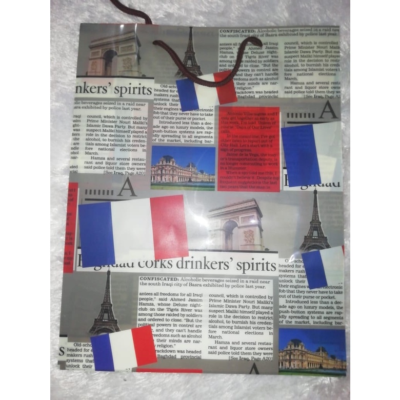 

Paper Bag Motif Negara / Goodie Bag