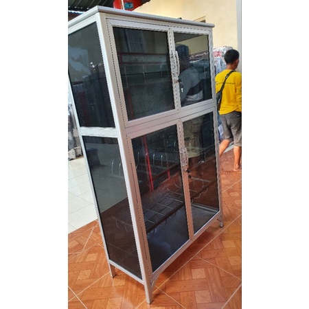Rak Piring aluminium + kaca 4 pintu