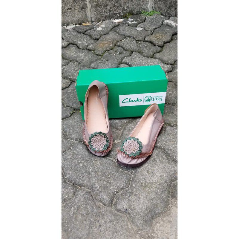 SEPATU WANITA CLARKS KD890 Flatshoes