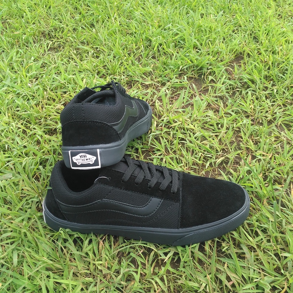 Sepatu Sekolah Old School Full Black Sneakers Hitam Polos