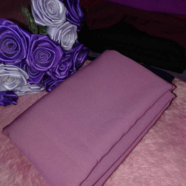 PRELOVED Hijab Segitiga Syar'i Wolfis(premium) 140x140cm
