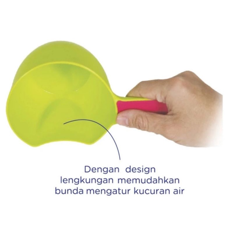 Baby Safe Bath Cup BT010 - Gayung Mandi Bayi &amp; Anak