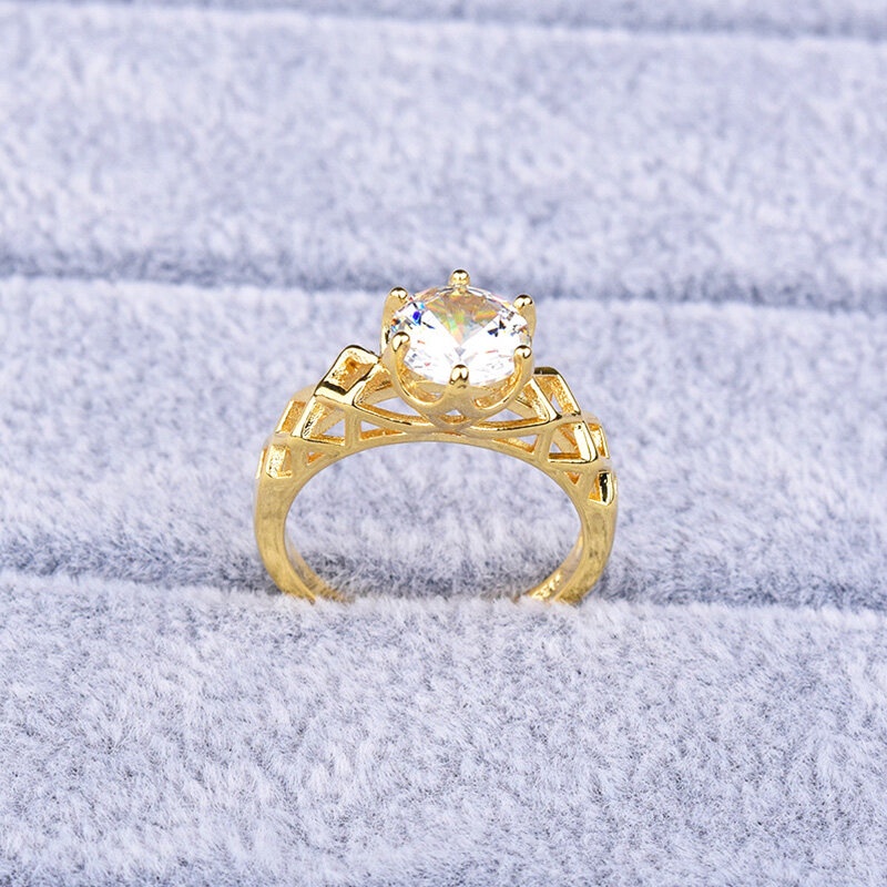 Cincin Lapis Emas Model Hollow Aksen Berlian Zircon Untuk Hadiah