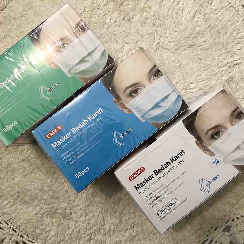 ONEMED EARLOOP MASKER  (1 BOX isi 50pcs)