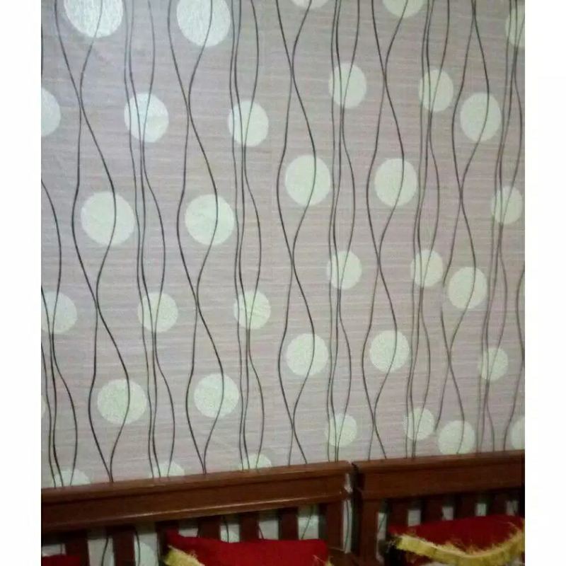 Wallpaper Dinding Motif Garis Polkadot Krem 10m x 45cm