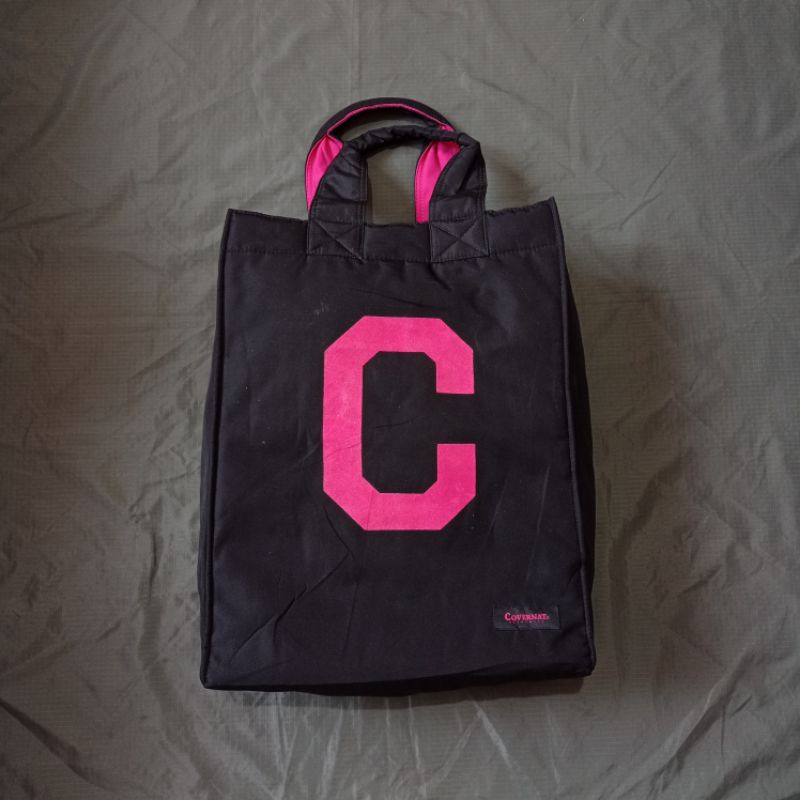 Tas Tote Covernat