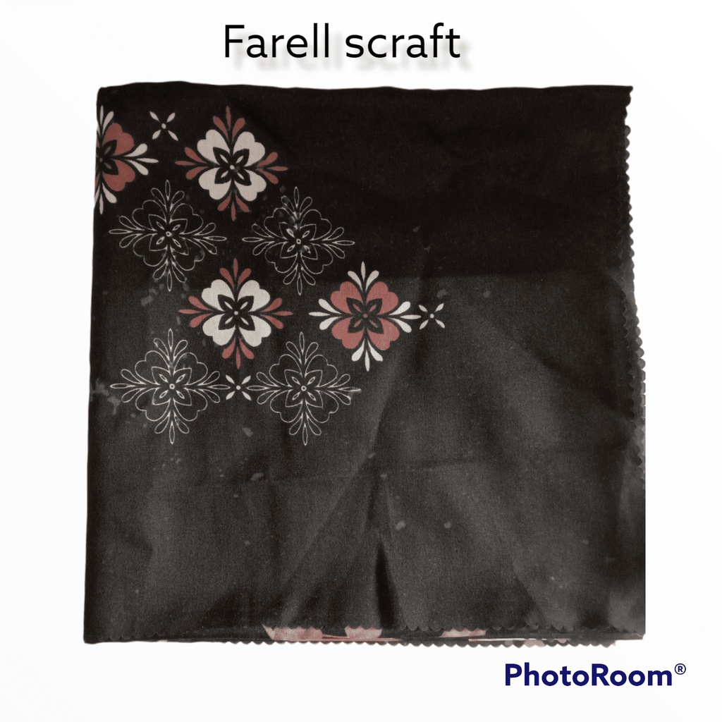 HIJAB SEGI EMPAT MOTIF BY ELTU