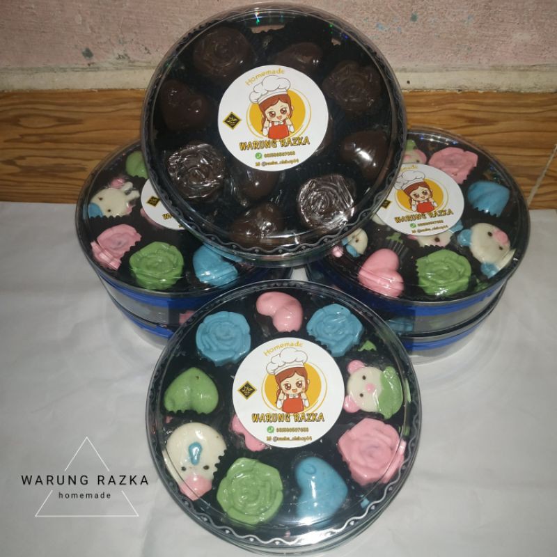 

coklat karakter toples 250gr