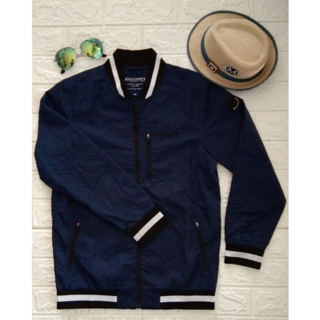 jaket discovery preloved/jaket bomber brand/jaket outdoor second