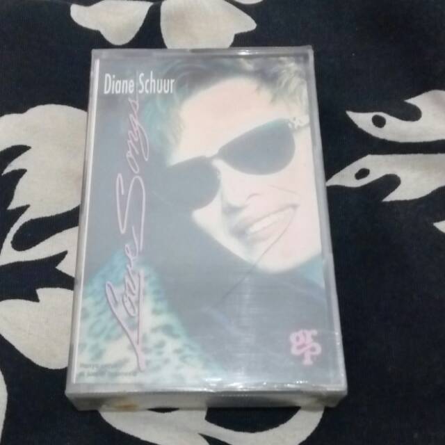 Kaset Pita Jazz Diane Schuur - love songs