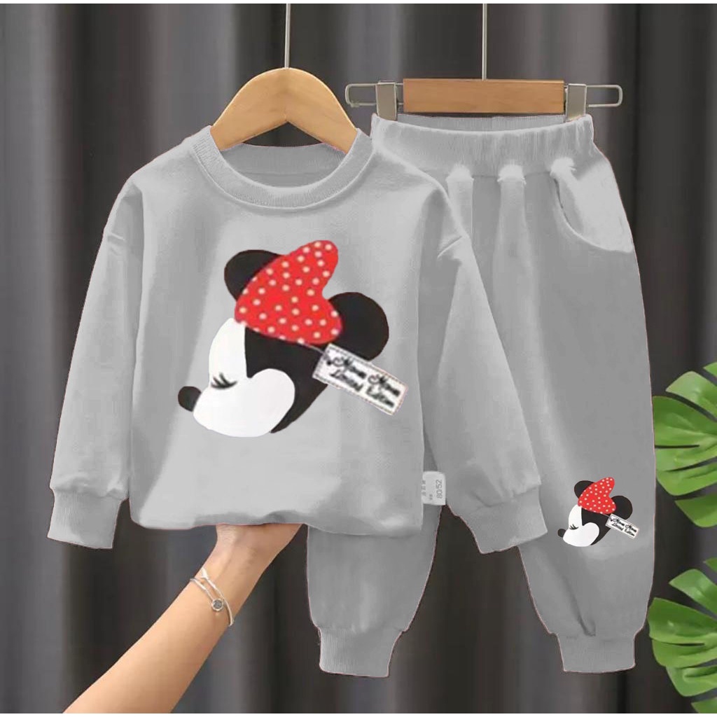 setelan sweater pakaian bayi anak motif mini mouse size 1-5 tahun bahan babyterry terlaris termurah best quality/ setelan sweater pakaian bayi anak perempuan/ setelan sweater pakaian bayi anak cewek/ setelan sweater pakaian bayi anak cewe