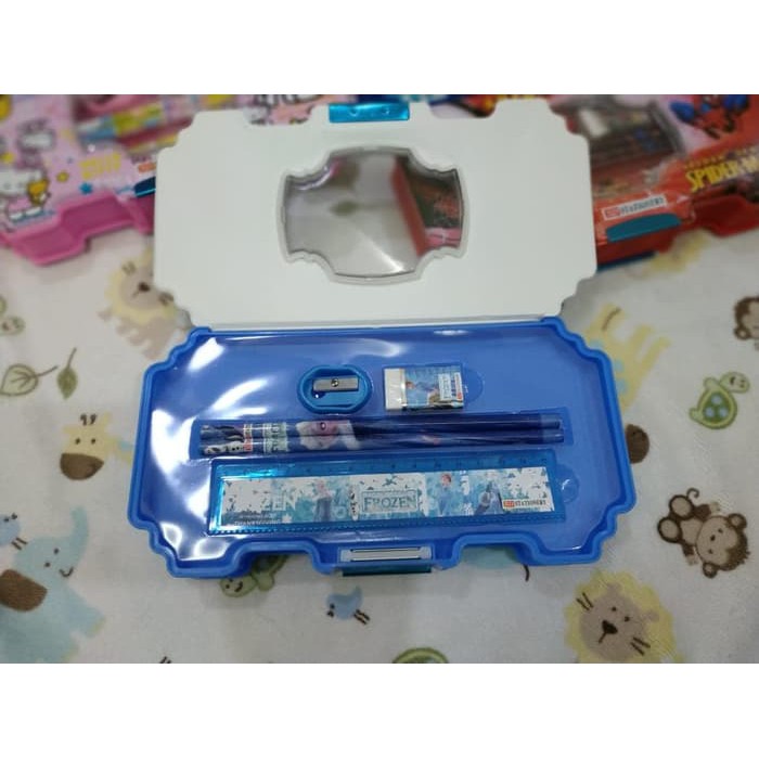 

Kotak Pensil Karakter (X 9563)