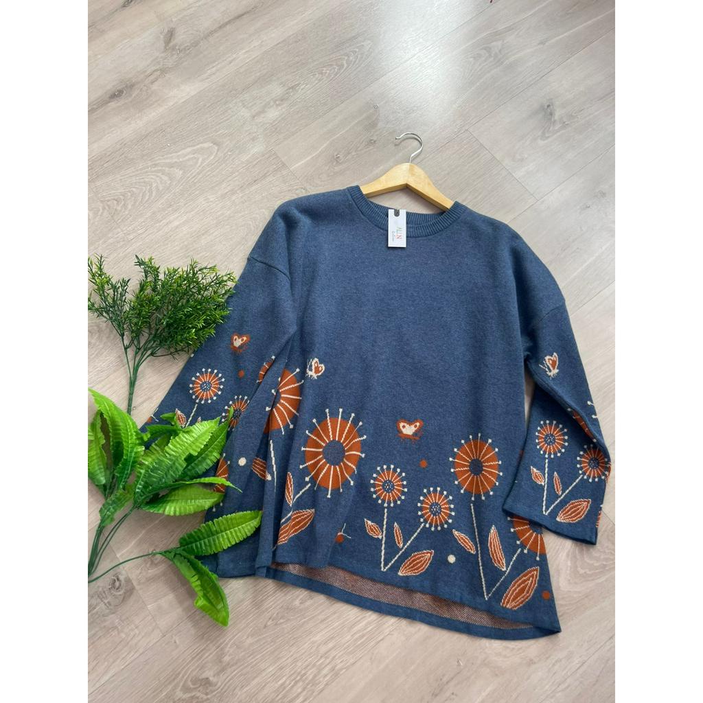 Vesha Knitwear Flower