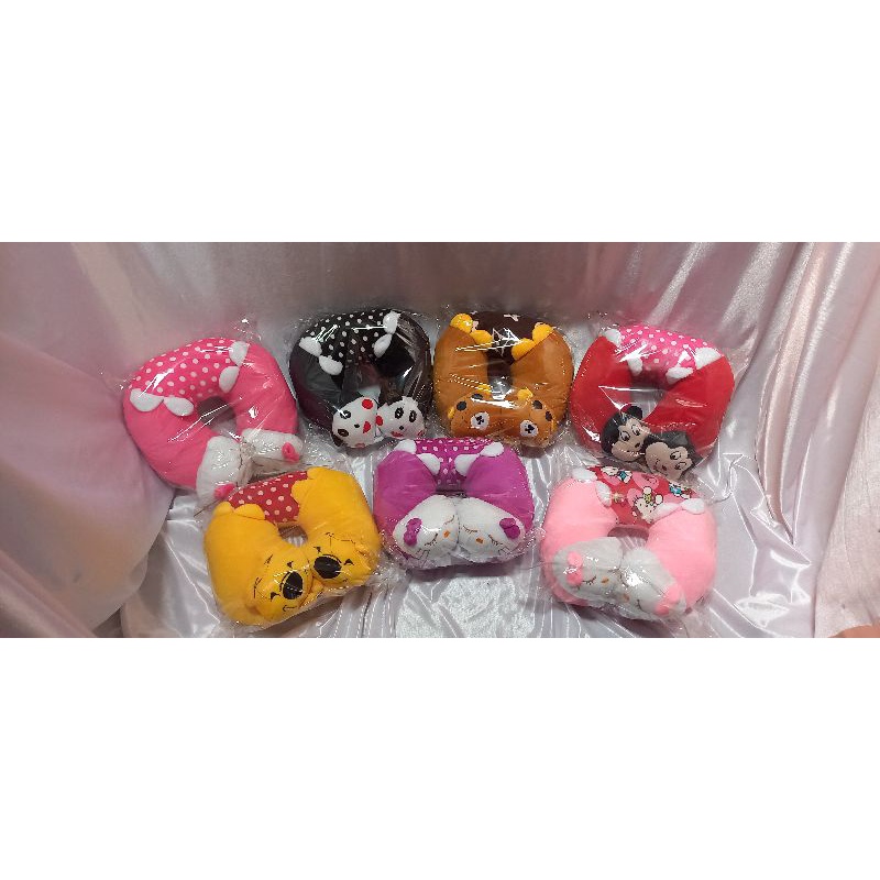 Bantal leher boneka