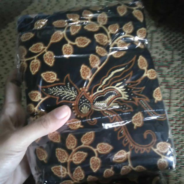 Sogan Daun Kecil Dan Embos Batik Pekalongan