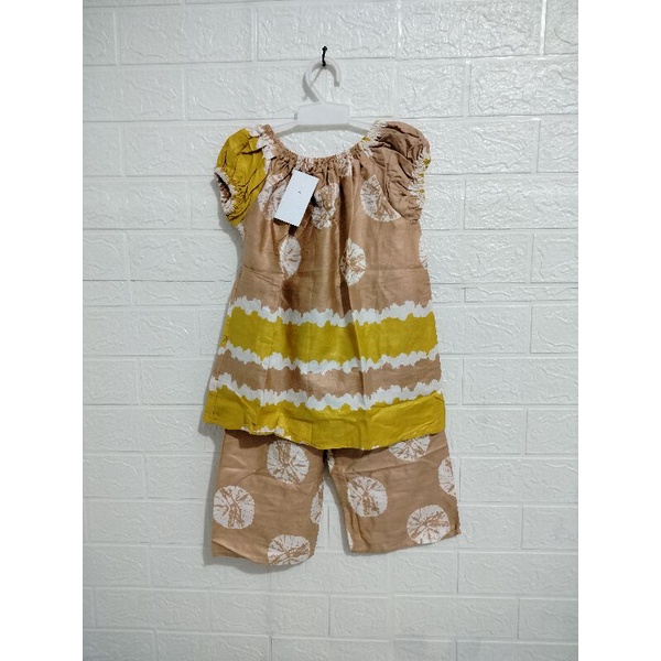 Setelan  babydoll  Anak UK M  Usia 4-5 Thm