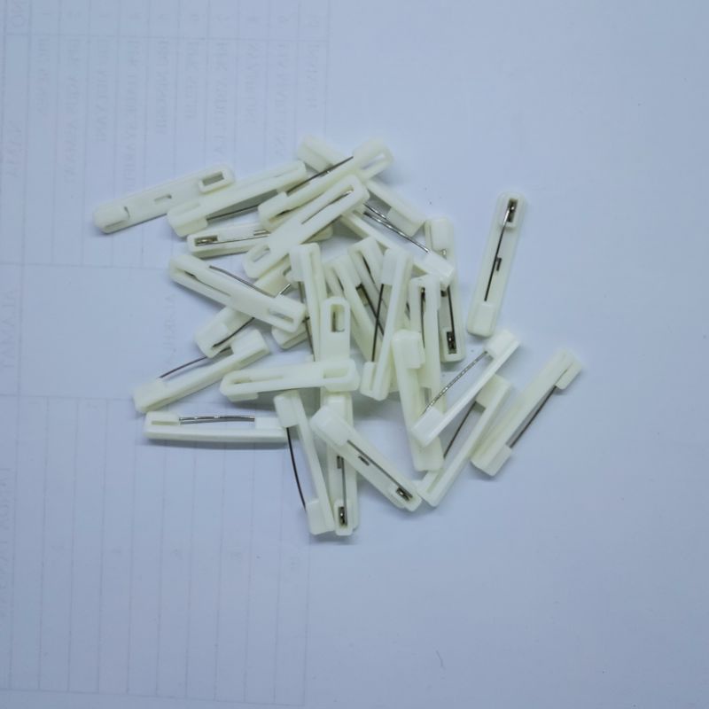 

Peniti Plastik / Peniti Nametag / Nametag / Peniti Polos / Peniti Murah / Peniti / Bros Nama Dada
