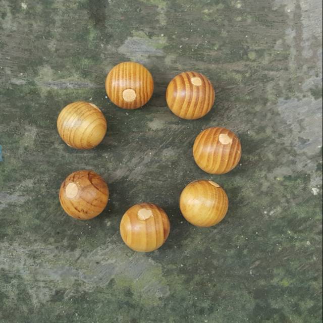 Bola Natural Kayu Montessori – Diameter 3 cm