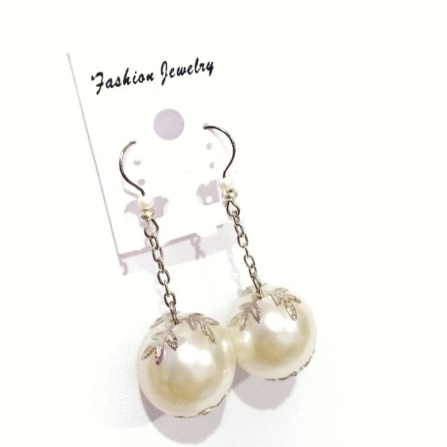 Ailie One Pearl Earrings | Anting Hooks Handmade